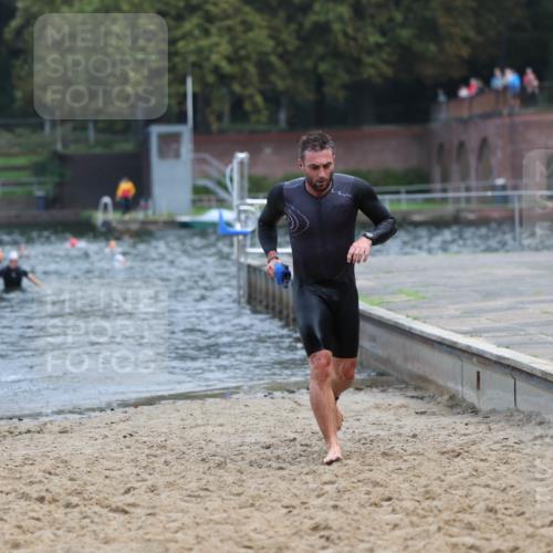13.09.2026 - Stadtparktriathlon Mo-Foto http://msf.ph/oto/10255736 13.09.2026 10:34:35 Schwimmen 496, 556 meine-sportfotos.de