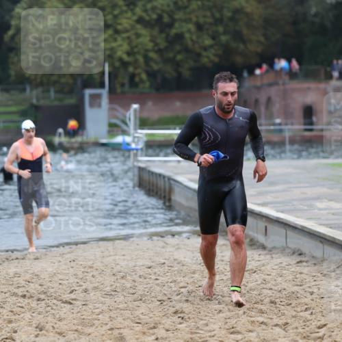 13.09.2026 - Stadtparktriathlon Mo-Foto http://msf.ph/oto/10255742 13.09.2026 10:34:36 Schwimmen 496, 556 meine-sportfotos.de