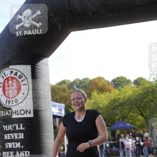 13.09.2026 - Stadtparktriathlon Patografie http://msf.ph/oto/10255792 13.09.2026 11:30:12 Ziel 412, 439 meine-sportfotos.de
