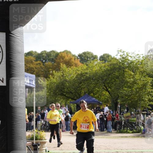 13.09.2026 - Stadtparktriathlon Patografie http://msf.ph/oto/10255816 13.09.2026 11:30:35 Ziel 297, 513 meine-sportfotos.de