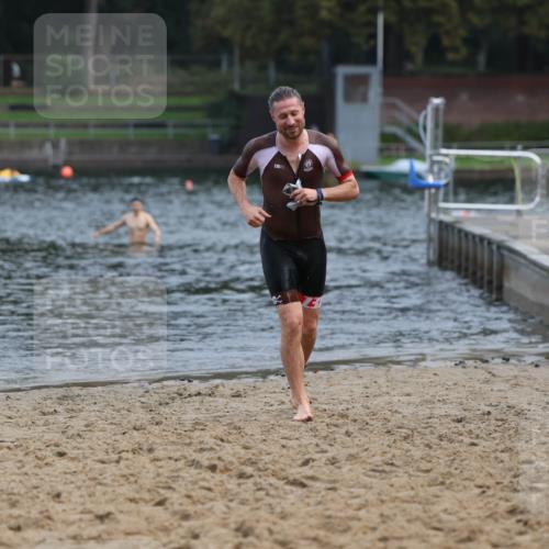13.09.2026 - Stadtparktriathlon Mo-Foto http://msf.ph/oto/10255833 13.09.2026 10:35:17 Schwimmen 469 meine-sportfotos.de