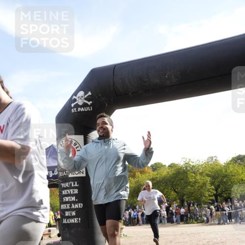 13.09.2026 - Stadtparktriathlon Patografie http://msf.ph/oto/10255862 13.09.2026 11:31:13 Ziel 248, 299 meine-sportfotos.de