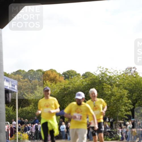 13.09.2026 - Stadtparktriathlon Patografie http://msf.ph/oto/10255879 13.09.2026 11:31:21 Ziel 299 meine-sportfotos.de
