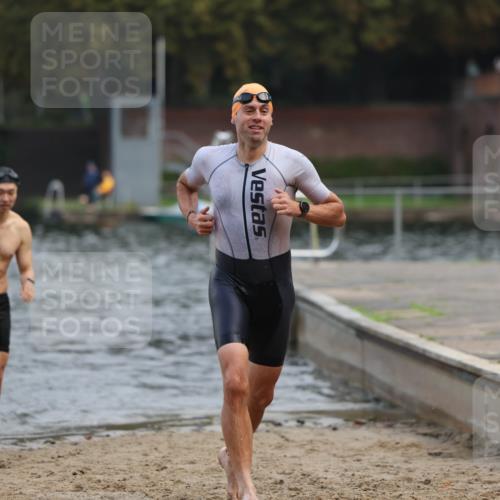 13.09.2026 - Stadtparktriathlon Mo-Foto http://msf.ph/oto/10255912 13.09.2026 10:35:42 Schwimmen 519, 531 meine-sportfotos.de