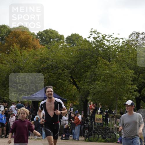 13.09.2026 - Stadtparktriathlon Patografie http://msf.ph/oto/10255923 13.09.2026 11:32:09 Ziel 527 meine-sportfotos.de