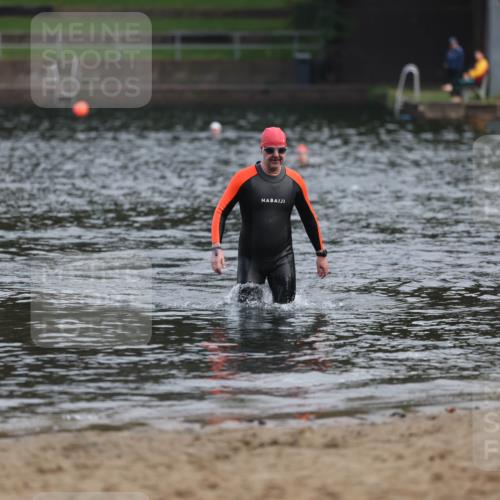 13.09.2026 - Stadtparktriathlon Mo-Foto http://msf.ph/oto/10255968 13.09.2026 10:35:56 Schwimmen 581 meine-sportfotos.de