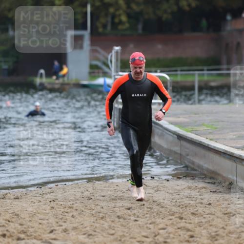 13.09.2026 - Stadtparktriathlon Mo-Foto http://msf.ph/oto/10255980 13.09.2026 10:36:05 Schwimmen 581 meine-sportfotos.de