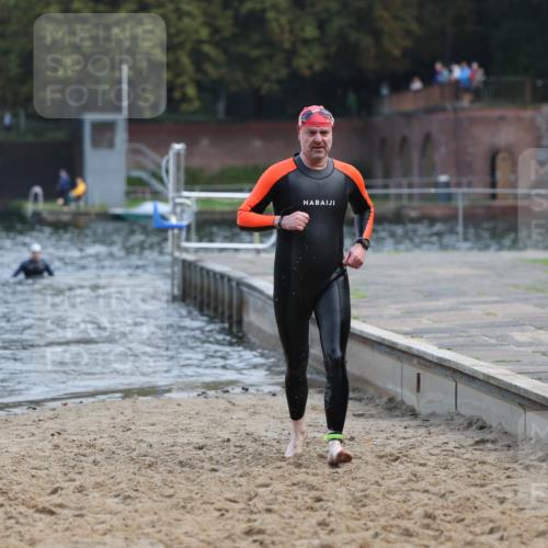 13.09.2026 - Stadtparktriathlon Mo-Foto http://msf.ph/oto/10255984 13.09.2026 10:36:06 Schwimmen 581 meine-sportfotos.de