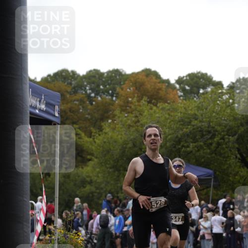 13.09.2026 - Stadtparktriathlon Patografie http://msf.ph/oto/10256001 13.09.2026 11:33:40 Ziel 347, 528, 536 meine-sportfotos.de