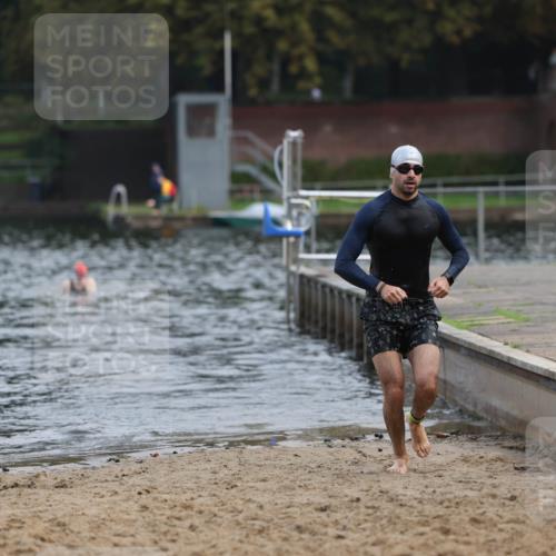 13.09.2026 - Stadtparktriathlon Mo-Foto http://msf.ph/oto/10256017 13.09.2026 10:36:27 Schwimmen 467 meine-sportfotos.de