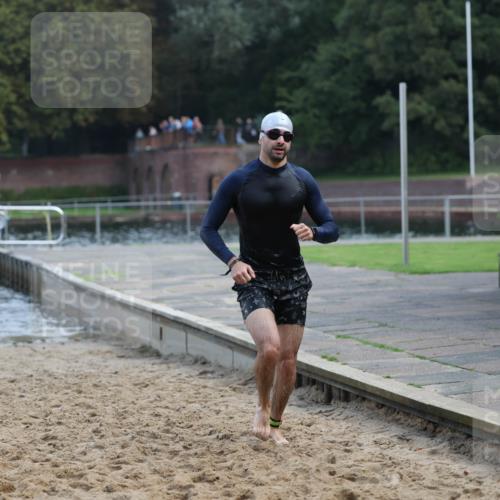 13.09.2026 - Stadtparktriathlon Mo-Foto http://msf.ph/oto/10256027 13.09.2026 10:36:29 Schwimmen 467 meine-sportfotos.de