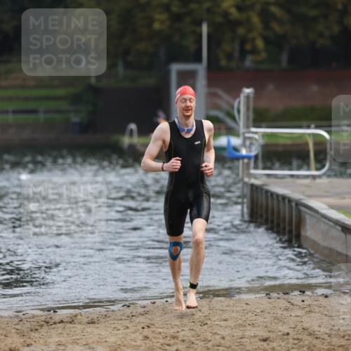 13.09.2026 - Stadtparktriathlon Mo-Foto http://msf.ph/oto/10256049 13.09.2026 10:36:50 Schwimmen 497 meine-sportfotos.de