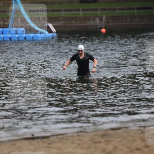 13.09.2026 - Stadtparktriathlon Mo-Foto http://msf.ph/oto/10256074 13.09.2026 10:37:28 Schwimmen  meine-sportfotos.de