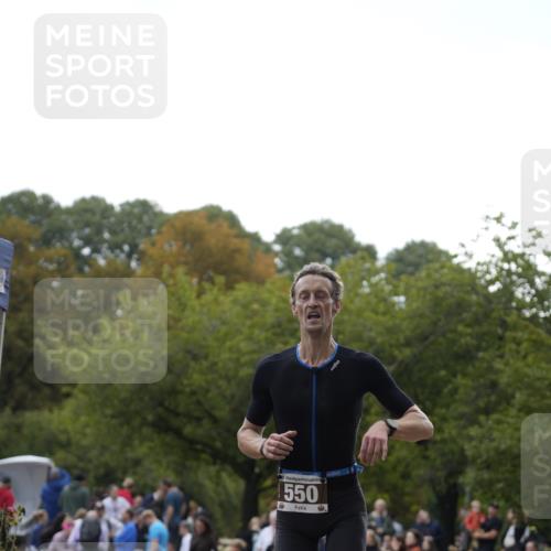 13.09.2026 - Stadtparktriathlon Patografie http://msf.ph/oto/10256080 13.09.2026 11:35:17 Ziel 550 meine-sportfotos.de