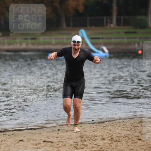 13.09.2026 - Stadtparktriathlon Mo-Foto http://msf.ph/oto/10256095 13.09.2026 10:37:42 Schwimmen 579 meine-sportfotos.de