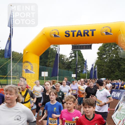 13.09.2026 - Airport Race Dennis Weichert http://msf.ph/oto/10256099 13.09.2026 10:01:09 Laufen  meine-sportfotos.de