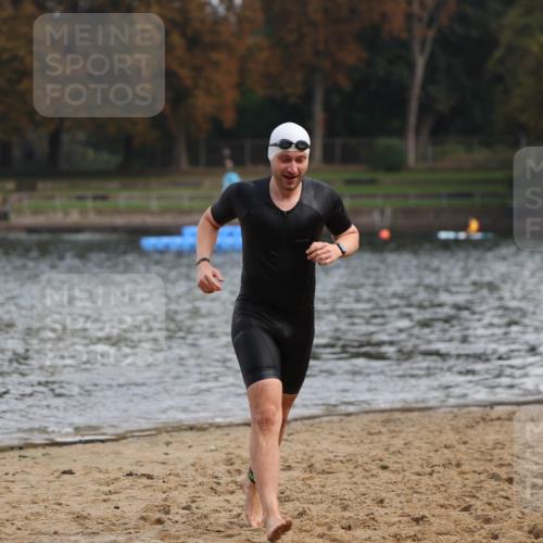 13.09.2026 - Stadtparktriathlon Mo-Foto http://msf.ph/oto/10256106 13.09.2026 10:37:44 Schwimmen 579 meine-sportfotos.de