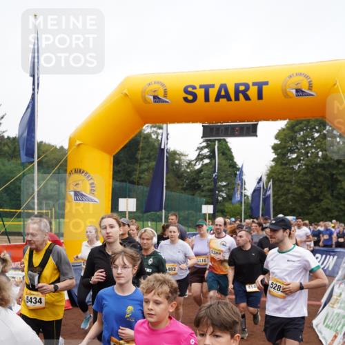 13.09.2026 - Airport Race Dennis Weichert http://msf.ph/oto/10256107 13.09.2026 10:01:09 Laufen  meine-sportfotos.de