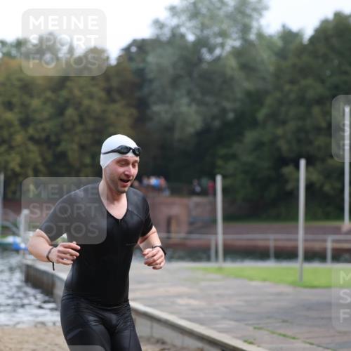 13.09.2026 - Stadtparktriathlon Mo-Foto http://msf.ph/oto/10256116 13.09.2026 10:37:45 Schwimmen 579 meine-sportfotos.de