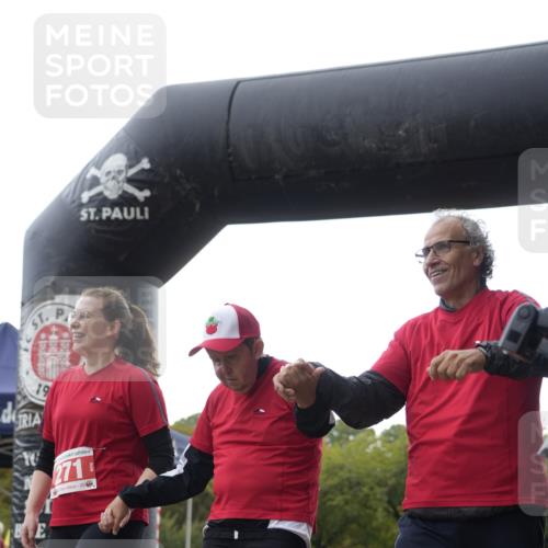 13.09.2026 - Stadtparktriathlon Patografie http://msf.ph/oto/10256140 13.09.2026 11:36:25 Ziel 270, 410 meine-sportfotos.de