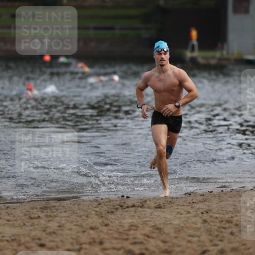 13.09.2026 - Stadtparktriathlon Mo-Foto http://msf.ph/oto/10256155 13.09.2026 10:48:53 Schwimmen 666 meine-sportfotos.de
