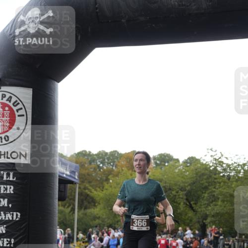 13.09.2026 - Stadtparktriathlon Patografie http://msf.ph/oto/10256157 13.09.2026 11:36:39 Ziel 366, 372, 450, 462 meine-sportfotos.de