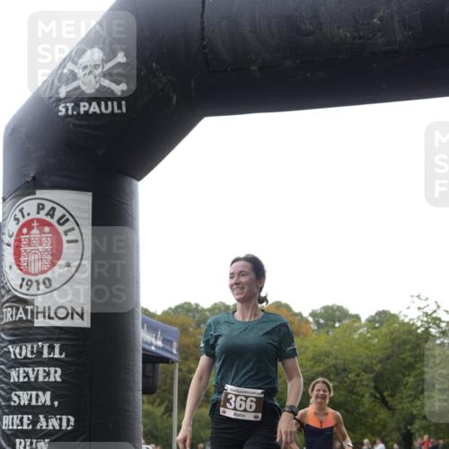 13.09.2026 - Stadtparktriathlon Patografie http://msf.ph/oto/10256163 13.09.2026 11:36:40 Ziel 366, 372, 450, 462 meine-sportfotos.de