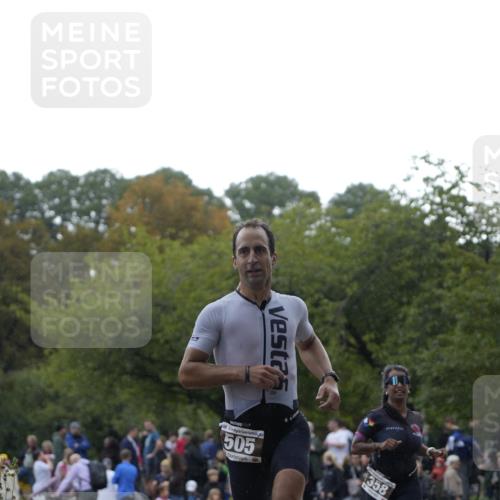 13.09.2026 - Stadtparktriathlon Patografie http://msf.ph/oto/10256221 13.09.2026 11:37:38 Ziel 358, 505 meine-sportfotos.de