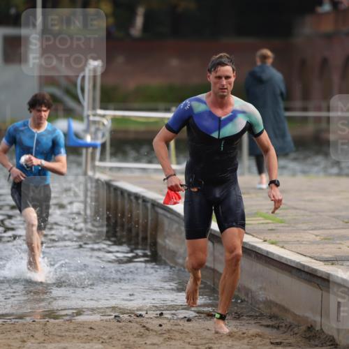 13.09.2026 - Stadtparktriathlon Mo-Foto http://msf.ph/oto/10256222 13.09.2026 10:49:20 Schwimmen 622, 691 meine-sportfotos.de