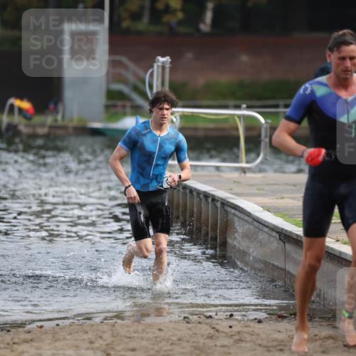 13.09.2026 - Stadtparktriathlon Mo-Foto http://msf.ph/oto/10256225 13.09.2026 10:49:21 Schwimmen 622, 691 meine-sportfotos.de