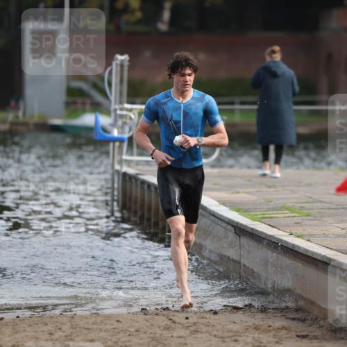 13.09.2026 - Stadtparktriathlon Mo-Foto http://msf.ph/oto/10256230 13.09.2026 10:49:22 Schwimmen 622, 691 meine-sportfotos.de