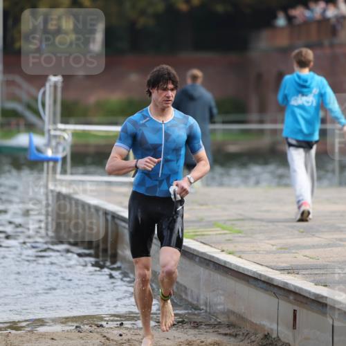 13.09.2026 - Stadtparktriathlon Mo-Foto http://msf.ph/oto/10256235 13.09.2026 10:49:23 Schwimmen 622, 691 meine-sportfotos.de