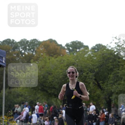 13.09.2026 - Stadtparktriathlon Patografie http://msf.ph/oto/10256248 13.09.2026 11:37:54 Ziel 387 meine-sportfotos.de