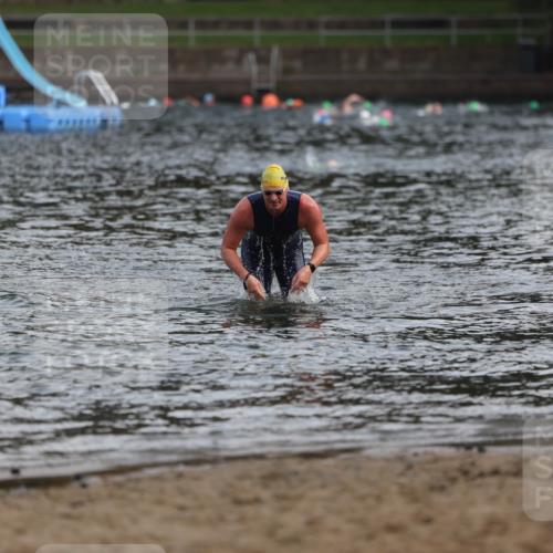 13.09.2026 - Stadtparktriathlon Mo-Foto http://msf.ph/oto/10256254 13.09.2026 10:49:50 Schwimmen  meine-sportfotos.de