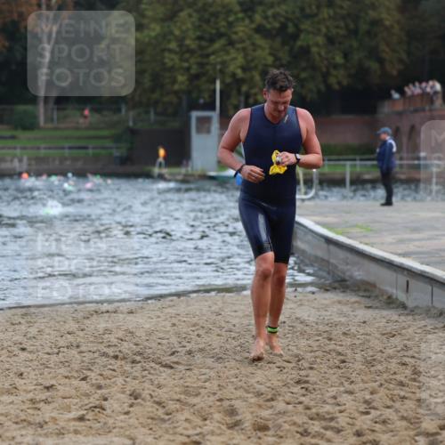 13.09.2026 - Stadtparktriathlon Mo-Foto http://msf.ph/oto/10256294 13.09.2026 10:50:03 Schwimmen 685 meine-sportfotos.de