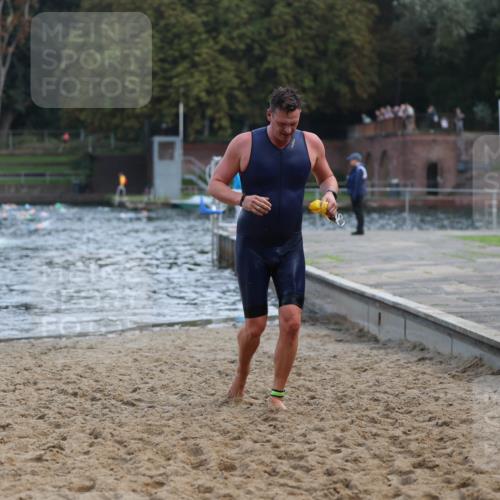 13.09.2026 - Stadtparktriathlon Mo-Foto http://msf.ph/oto/10256297 13.09.2026 10:50:04 Schwimmen 685 meine-sportfotos.de