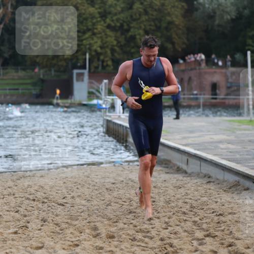 13.09.2026 - Stadtparktriathlon Mo-Foto http://msf.ph/oto/10256298 13.09.2026 10:50:04 Schwimmen 685 meine-sportfotos.de