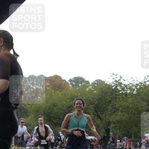 13.09.2026 - Stadtparktriathlon Patografie http://msf.ph/oto/10256308 13.09.2026 11:38:38 Ziel 353, 378, 386, 483, 523, 529 meine-sportfotos.de