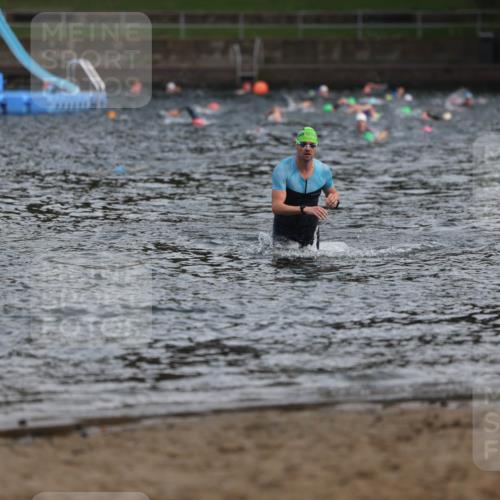 13.09.2026 - Stadtparktriathlon Mo-Foto http://msf.ph/oto/10256316 13.09.2026 10:50:20 Schwimmen 672 meine-sportfotos.de