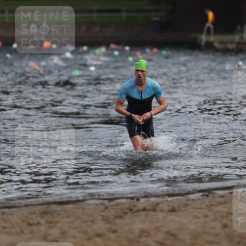 13.09.2026 - Stadtparktriathlon Mo-Foto http://msf.ph/oto/10256320 13.09.2026 10:50:24 Schwimmen 672 meine-sportfotos.de