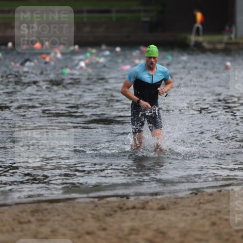 13.09.2026 - Stadtparktriathlon Mo-Foto http://msf.ph/oto/10256323 13.09.2026 10:50:25 Schwimmen 672 meine-sportfotos.de