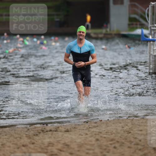 13.09.2026 - Stadtparktriathlon Mo-Foto http://msf.ph/oto/10256324 13.09.2026 10:50:26 Schwimmen 672 meine-sportfotos.de