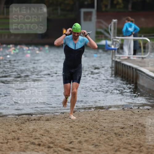 13.09.2026 - Stadtparktriathlon Mo-Foto http://msf.ph/oto/10256338 13.09.2026 10:50:28 Schwimmen 672 meine-sportfotos.de
