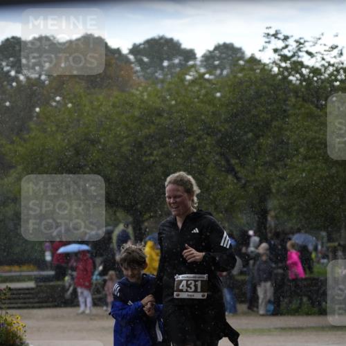 13.09.2026 - Stadtparktriathlon Patografie http://msf.ph/oto/10256370 13.09.2026 11:39:46 Ziel 431, 442, 566 meine-sportfotos.de