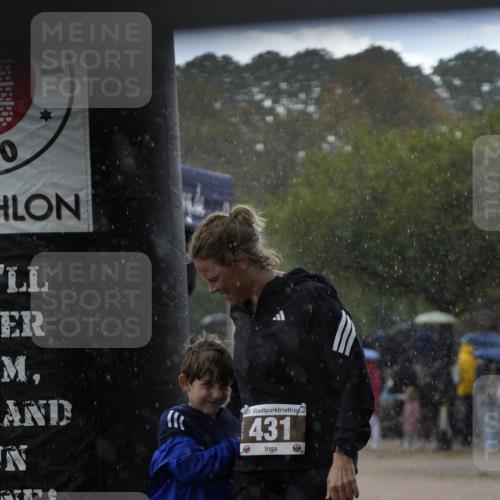 13.09.2026 - Stadtparktriathlon Patografie http://msf.ph/oto/10256375 13.09.2026 11:39:48 Ziel 431, 566 meine-sportfotos.de