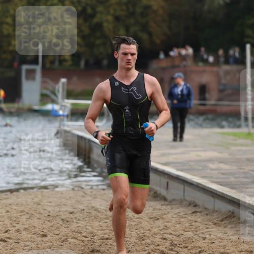 13.09.2026 - Stadtparktriathlon Mo-Foto http://msf.ph/oto/10256378 13.09.2026 10:50:51 Schwimmen 688 meine-sportfotos.de