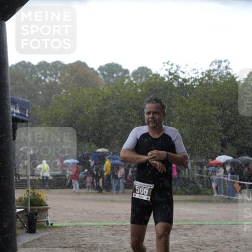 13.09.2026 - Stadtparktriathlon Patografie http://msf.ph/oto/10256379 13.09.2026 11:39:54 Ziel 431, 566 meine-sportfotos.de