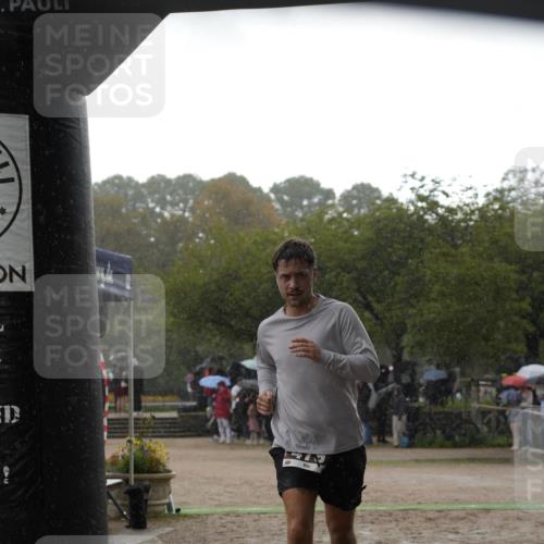 13.09.2026 - Stadtparktriathlon Patografie http://msf.ph/oto/10256388 13.09.2026 11:40:08 Ziel 461, 479 meine-sportfotos.de