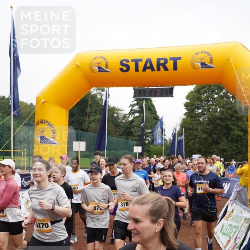 13.09.2026 - Airport Race Dennis Weichert http://msf.ph/oto/10256410 13.09.2026 10:01:24 Laufen  meine-sportfotos.de