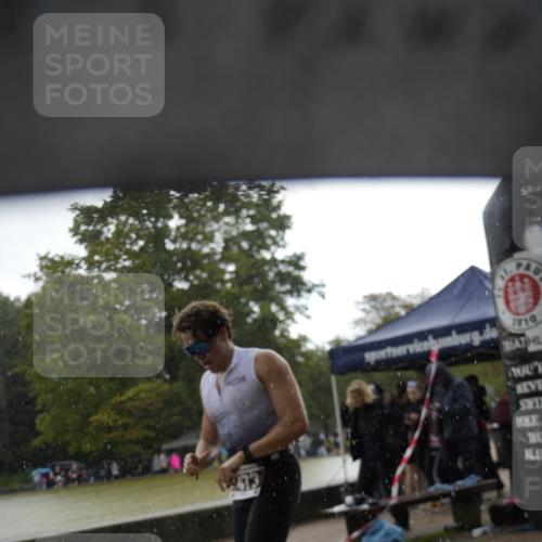 13.09.2026 - Stadtparktriathlon Patografie http://msf.ph/oto/10256421 13.09.2026 11:40:36 Ziel 464, 472, 473 meine-sportfotos.de